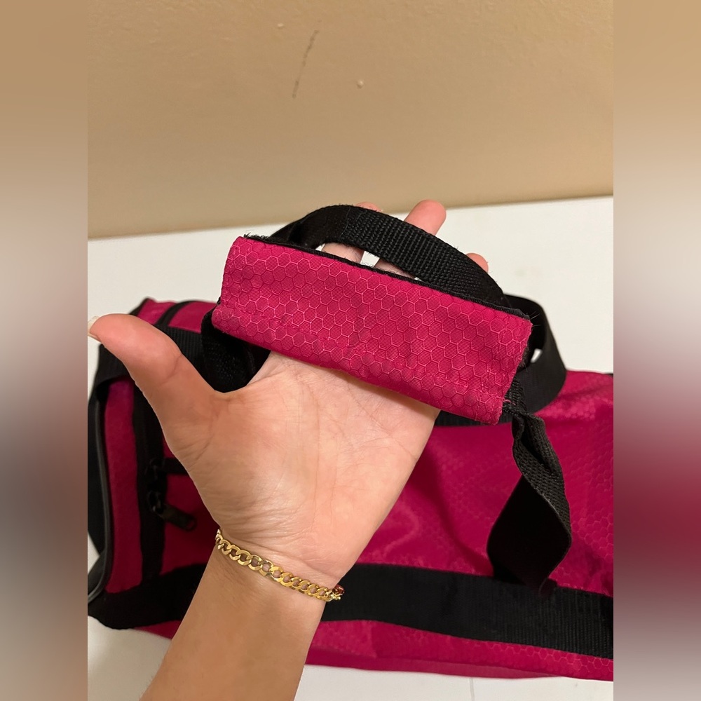 Adidas Diablo Duffel Bag Pink Black Logo Gym Workout Tote Sport Duffle Weekender - Picture 6 of 12